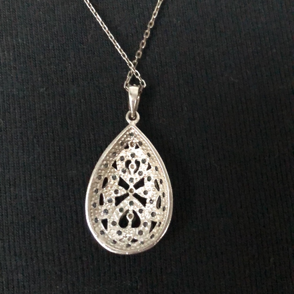 Silver Necklace with Teardrop Pendant - Picture 3 of 5